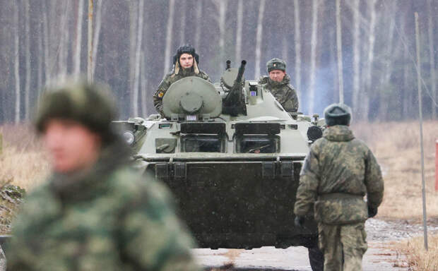 СМИ узнали оценку разведки США по численности армии России в случае атаки на Украину