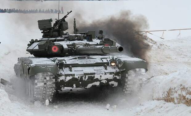 источник: https://s1.1zoom.ru/big0/890/Tanks_T-90_Snow_Russian_534424_1280x782.jpg
