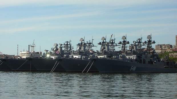 Корабли Тихоокеанского флота РФ приступили к оперативным учениям в Тихом океане