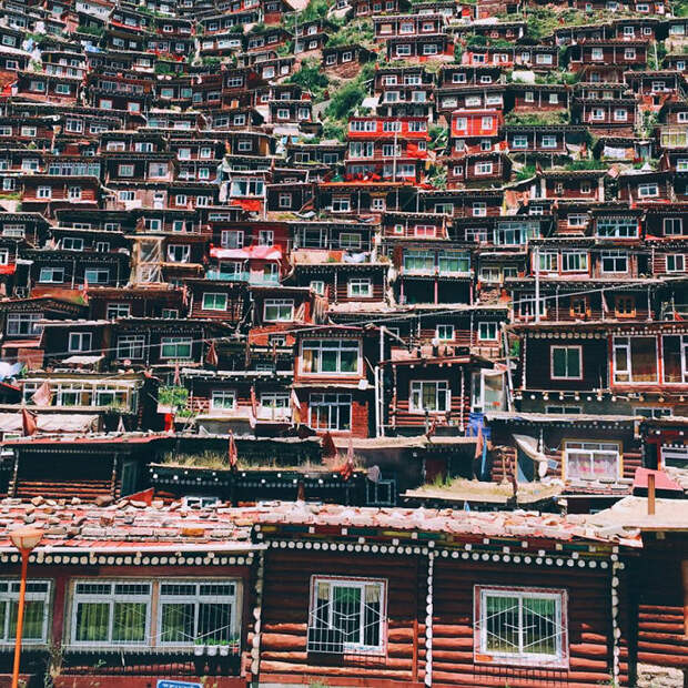 Shiyang Han From Beijing, China, 3rd Place, Travel