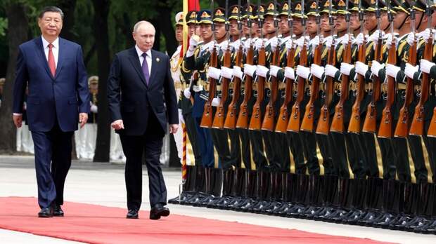 "Нет - Америке! Да - России!!!": Визит Путина в Китай стал "одним большим символом"