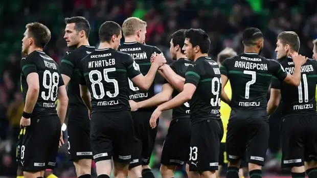 «Краснодар» в меньшинстве вырвал победу в матче с «Крыльями Советов» в 22-м туре РПЛ