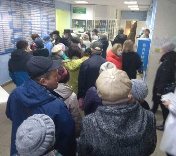 Любимов поручил наладить электронную запись к врачам