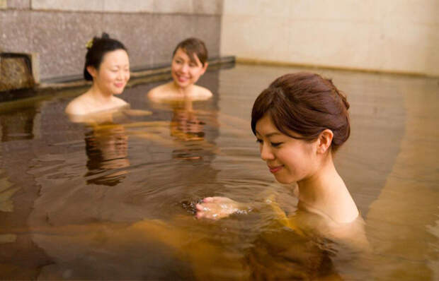 Банный день раз в неделю и еще 6 секретов красоты из Японии