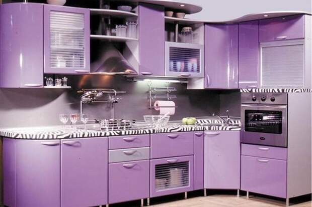 http://kitchenguide.ru/wp-content/uploads/2012/05/17-violet-kitchen.jpg