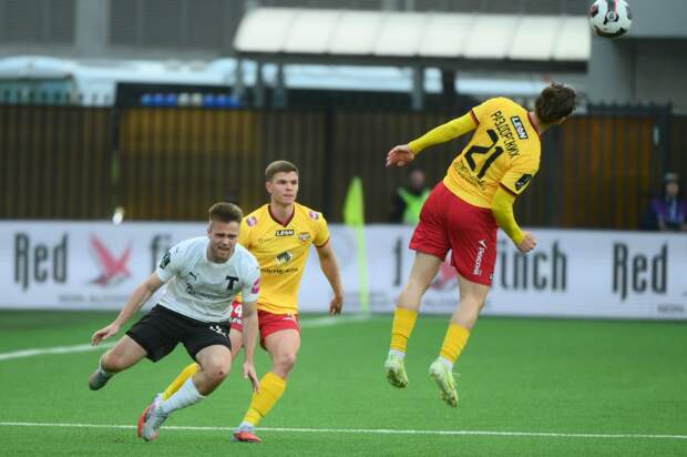 Первый тайм матча тульского "Арсенала" против московского "Торпедо" обошелся без голов