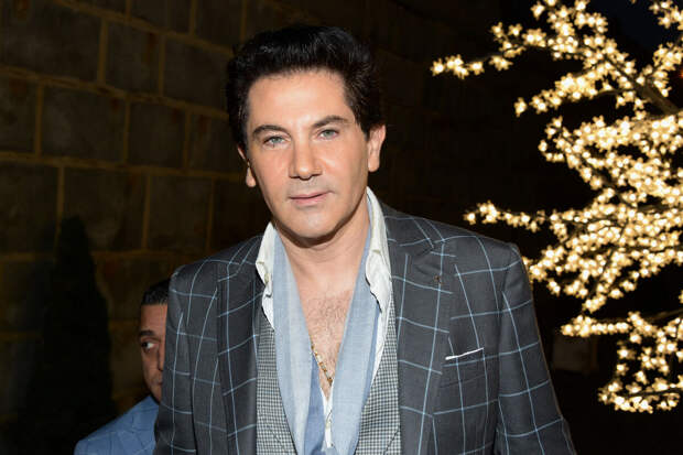 Певец Руссо опроверг подозрения в пластической операции