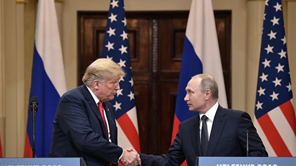 Президент РФ Владимир Путин и президент США Дональд Трамп в Хельсинки