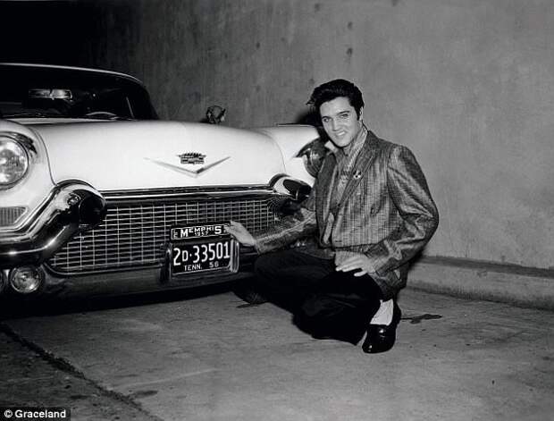 Элвис с юных лет был любителем шикарных авто архив, знаменитости, интересно, история, редкие снимки, фото, фотоальбом, элвис пресли