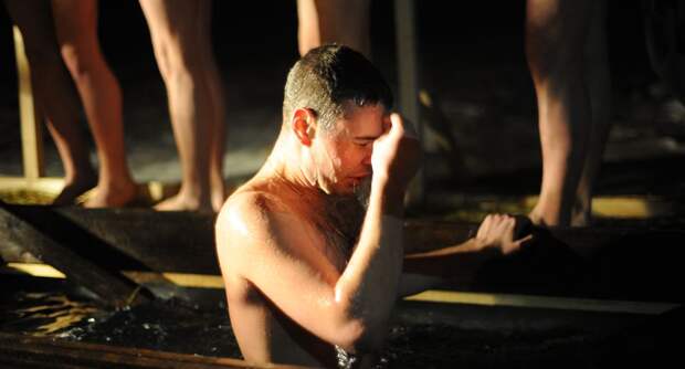 Россияне устраивают VIP-ретриты в Подмосковье на крещенские купания