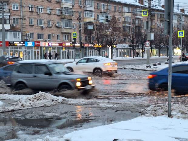 10 и 11 января тульским водителям придется мириться с мокрым снегом и льдом