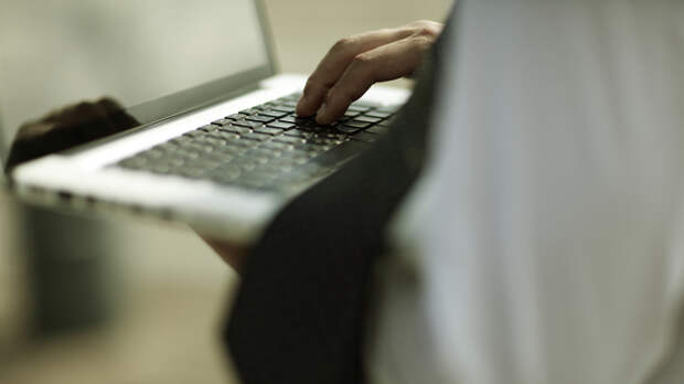 Юрист Хрулёв: сотрудник с сезонной аллергией может просить перевода на удалёнку