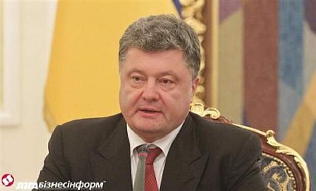 Порошенко сообщил Меркель, что рассчитывает на решительность ЕС