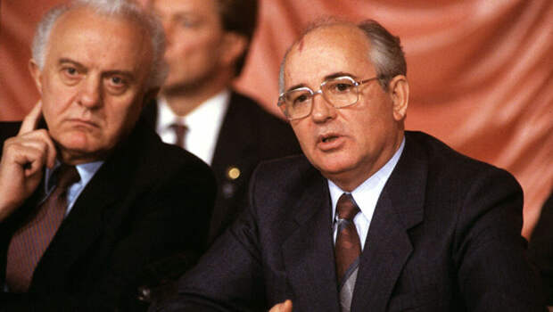 Зачем Горбачёв подарил США часть акватории СССР в северных морях, и что говорит об этом Госдума РФ сегодня...