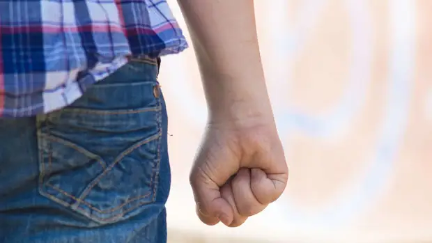 В Ярославской области 11-летний мальчик чуть не задушил одноклассника