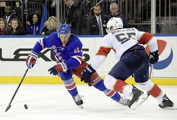 The Jets gave the New York Rangers Brendan Lemieux and a first-round draft pick to aquire Kevin Hayes. (Bill Kostroun / The Associated Press files)