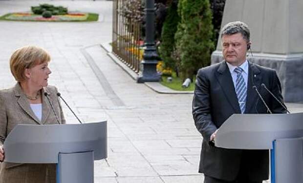 Установлению мира в Донбассе мешают террористы РФ - Порошенко Установлению мира в Донбассе мешают террористы РФ - Порошенко