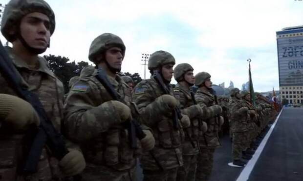 В Баку провели парад в честь победы в Карабахе