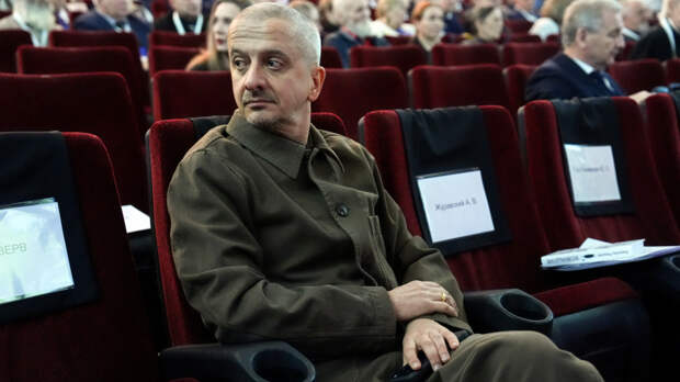 «Честь и вызов»: Константин Богомолов о назначении и. о. ректора Школы-студии МХАТ