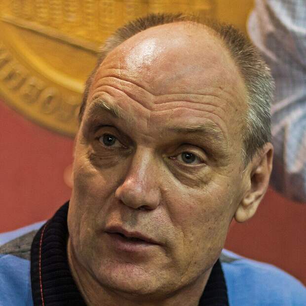 Экс-футболист Бубнов: хочется, чтобы "Локомотив" обыграл "Зенит"