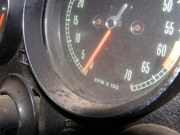 Chevrolet Corvette Neil Armstrong продают на аукционе (19 фото)