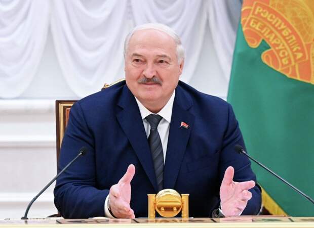 Лукашенко: США не ставили целью оторвать Минск от Москвы в переговорах с Коулом