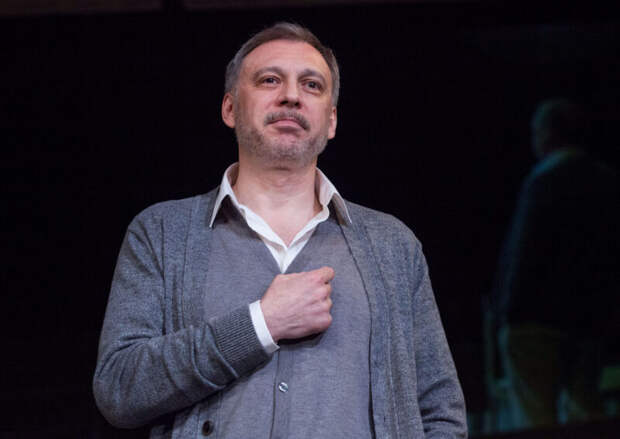 Король дубляжа Сергей Чонишвили: почему самый узнаваемый голос России прячет свою семью