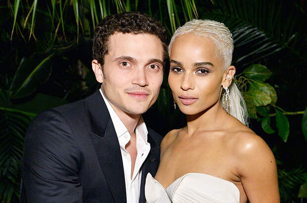 Зои Кравиц и Карл Глусман разводятся после 18 месяцев брака