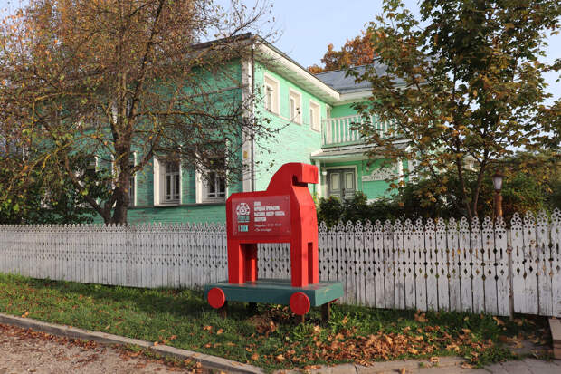 Где в Вологде находится тот самый «дом, где резной палисад»?!