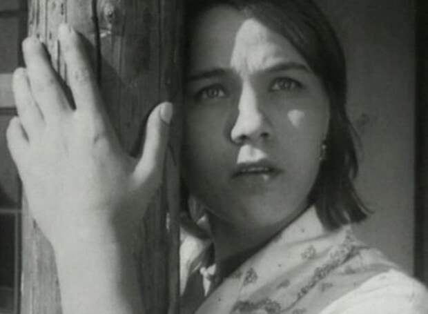 Нина Русланова в фильме *Короткие встречи*, 1967 | Фото: teleprogramma.pro