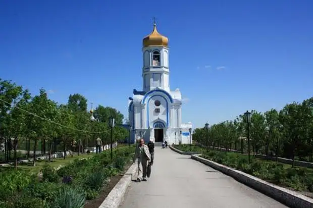 Храм Александра Невского Колывань