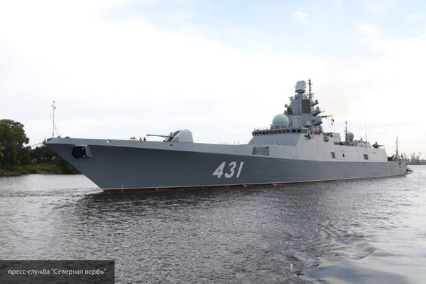 Церемония принятия «Адмирала Касатонова» в состав ВМФ РФ состоялась в акватории Невы