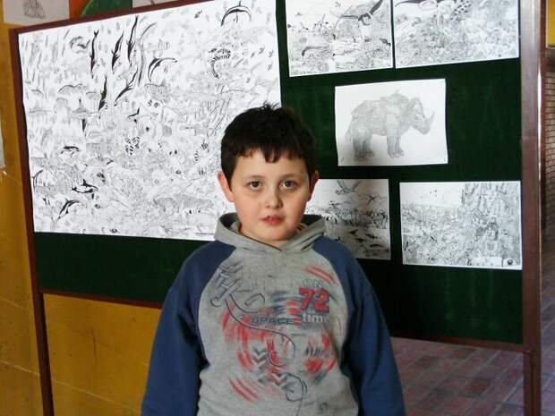 Это Душан в 8 лет вместе со своими работами Душан Кртолица, животные, искусство, рисунок, талант, художник