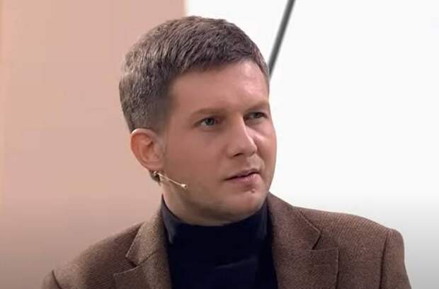 Борис Корчевников жестко раскритиковал концерт Шнурова в «Лужниках»