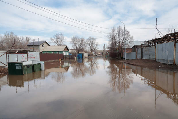 Десятки участков в российском регионе оказались подтоплены