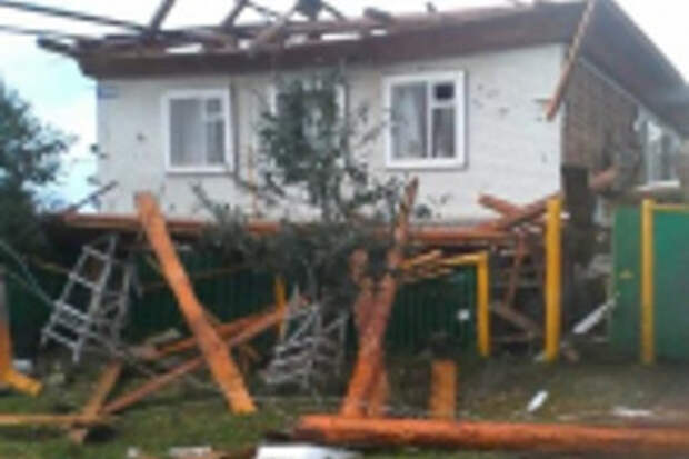 В Башкирии от урагана пострадали более 50 человек В Башкирии от урагана пострадали более 50 человек