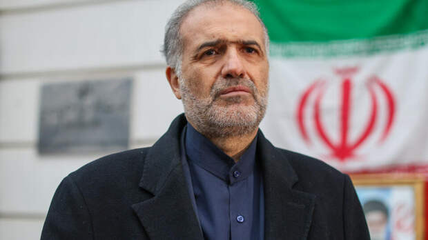 Посол Джалали: Иран нанес повреждения авианосцу США "Авраам Линкольн"