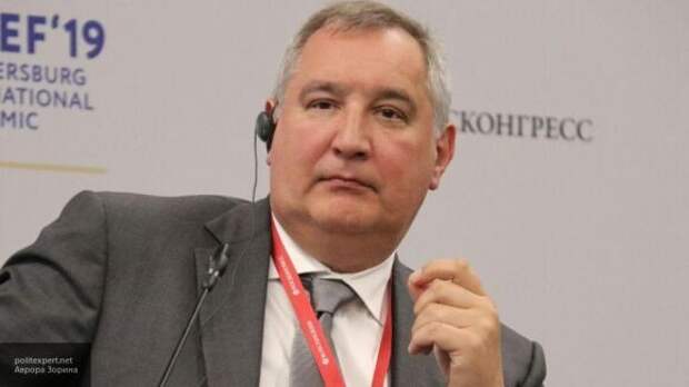 Рогозин иронично прокомментировал заявление Трампа о "супер-пупер-ракете" Рогозин иронично прокомментировал заявление Трампа о "супер-пупер-ракете"