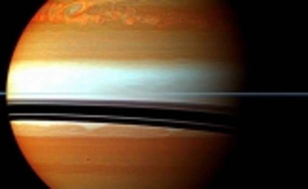 Бурный Сатурн