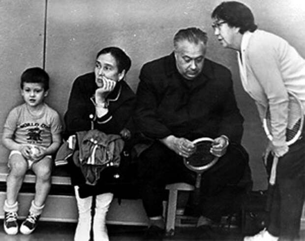 http://bulvar.com.ua/images/doc/946409a-45.jpg