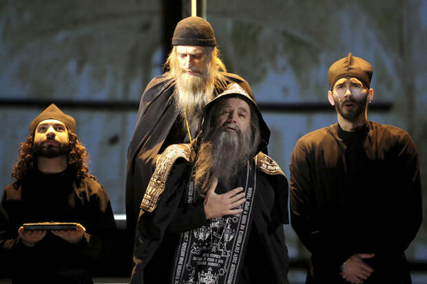 В Театре на Малой Ордынке покажут премьеру спектакля по книге Водолазкина "Лавр"