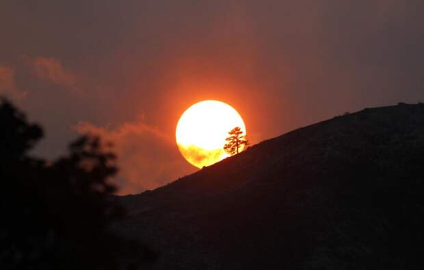 Ученые предупредили о новых вспышках и магнитных бурях в ближайшее время