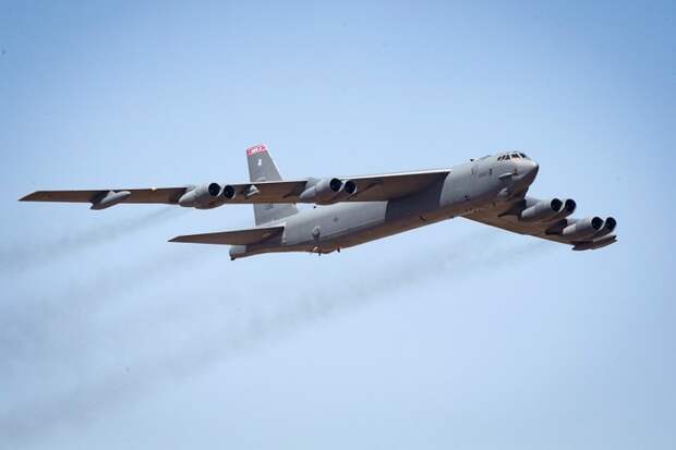 Стратегический бомбардировщик ВВС США Boeing B-52H Stratofortress