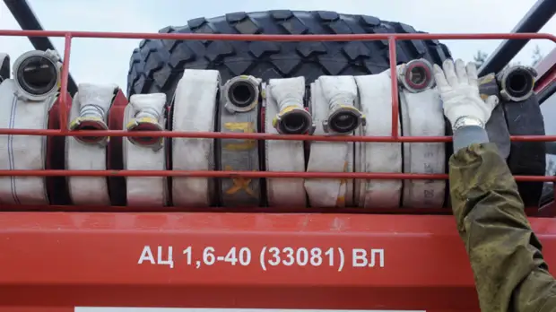 Жертвами пожара в доме в Смоленской области стали четыре человека