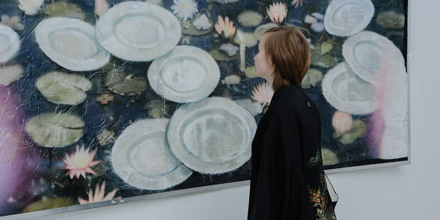 «Поверхностное натяжение»: 5 работ современных художников о сущности воды