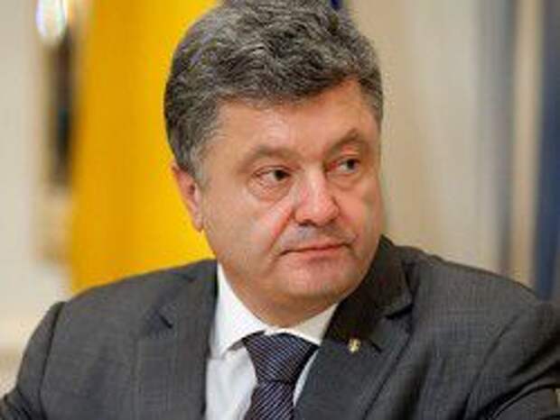 Порошенко высказался против отставки правительства Яценюка