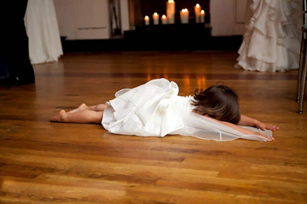 36 веселых фото детей на свадьбах