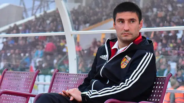 Тренер «Алании» Гогниев дисквалифицирован на пять матчей ФНЛ за нецензурную брань