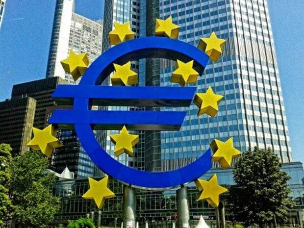 ЕЦБ: Высокий уровень долга подвергает Европу риску «неблагоприятных потрясений»
