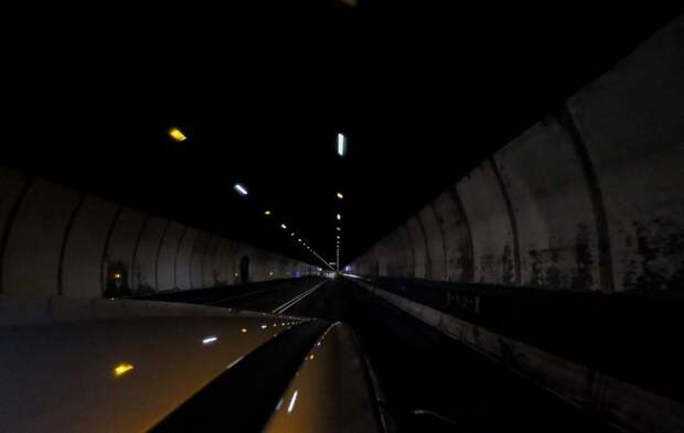 Кошмар под Монбланом: как загоревшийся грузовик убил 39 человек в горном тоннеле интересное, катастрофа, монблан, тоннель